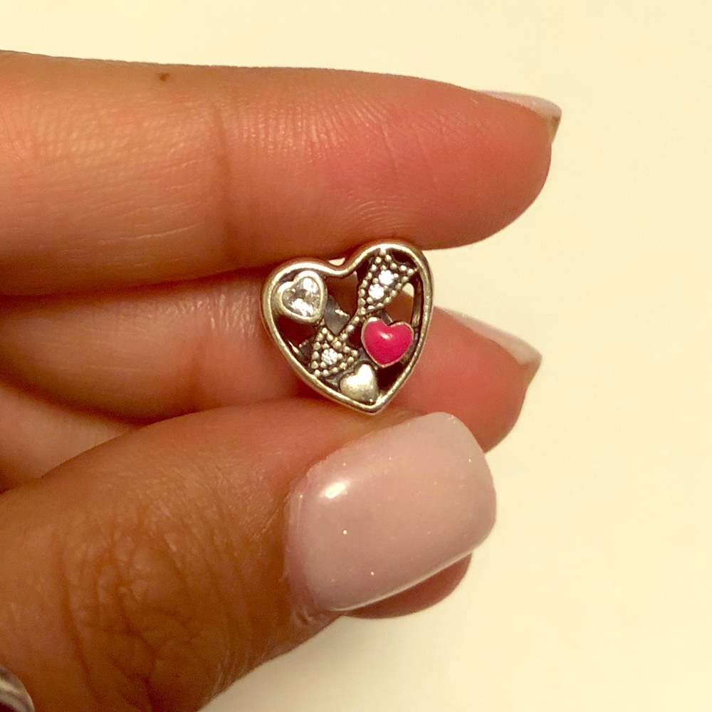 Pandora struck by love bead